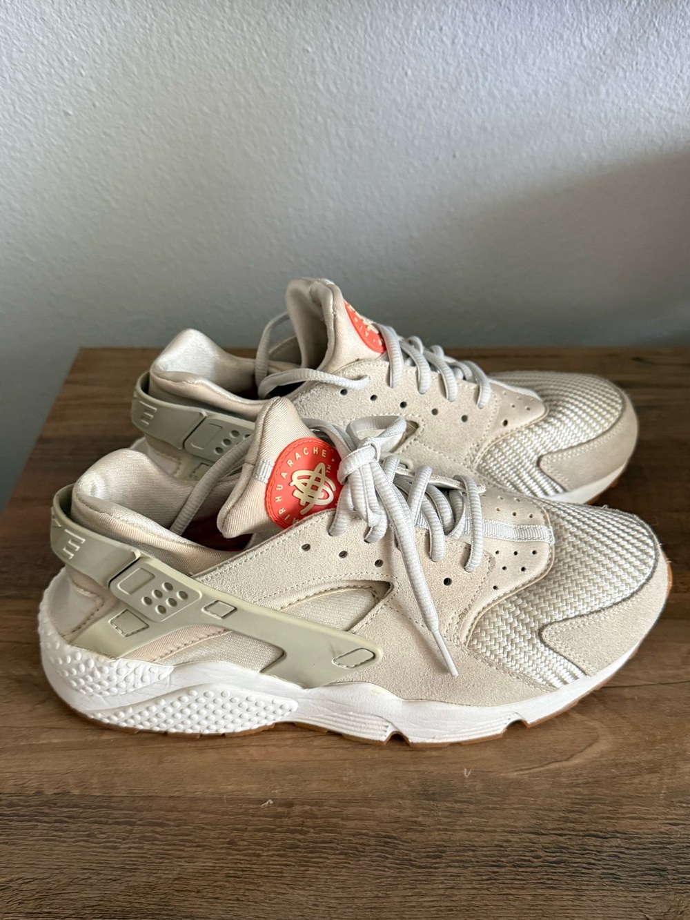 Nike Air Huarache Bone Color Women’s size 10